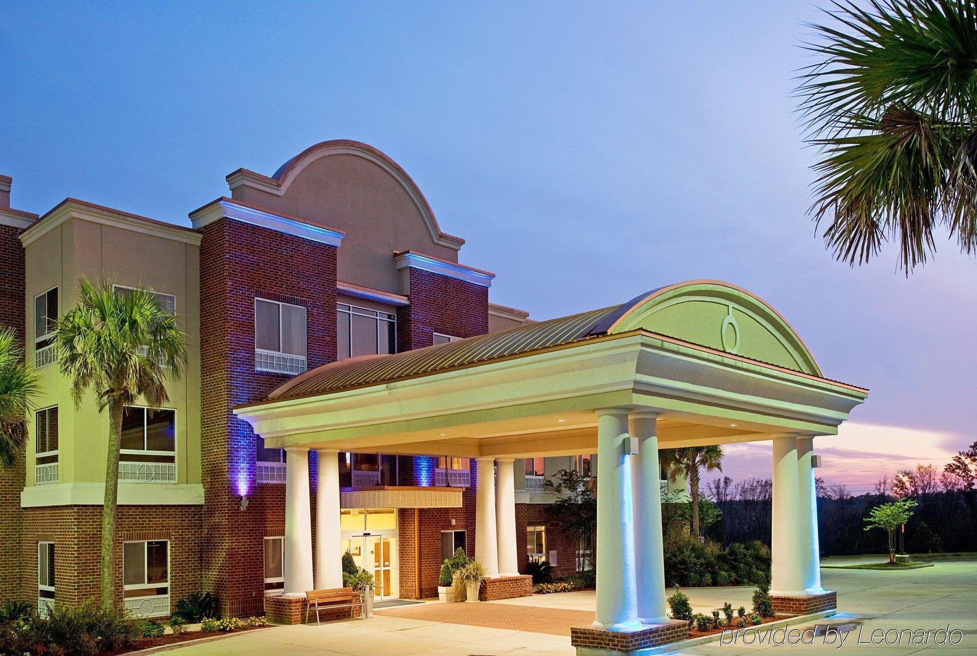 Holiday Inn Express Hotel & Suites Lucedale By Ihg Eksteriør billede